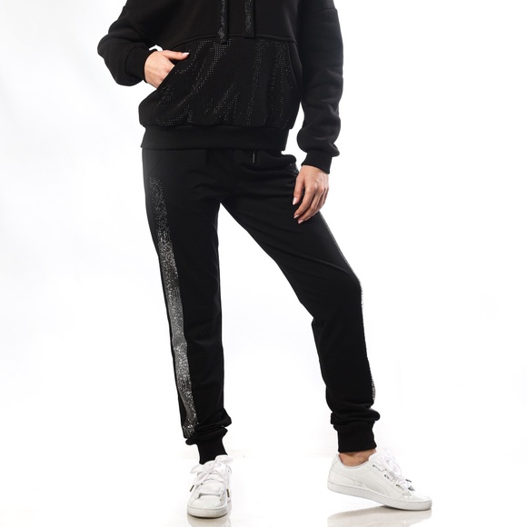 New Women Diamond Joggers, Premium Joggers, Soft Joggers, Sweatpants with pocket - Picture 1 of 11